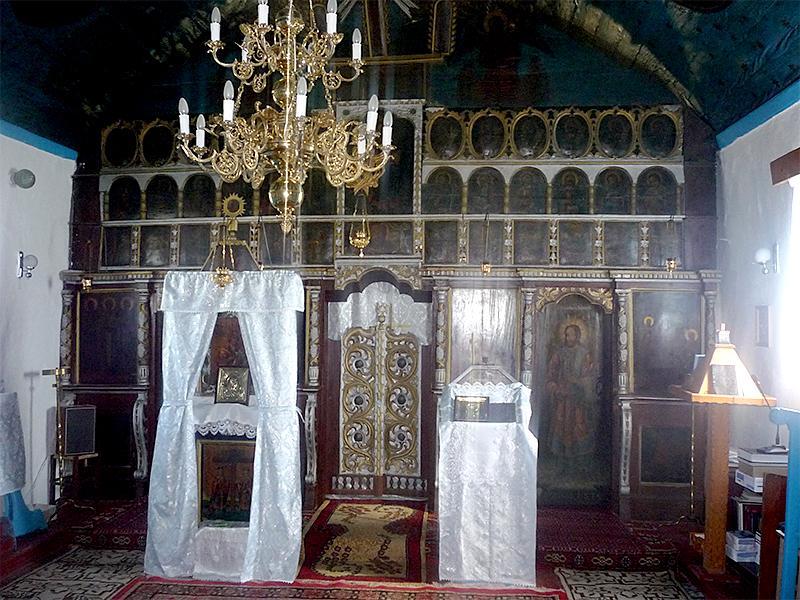 Interiorul bisericii